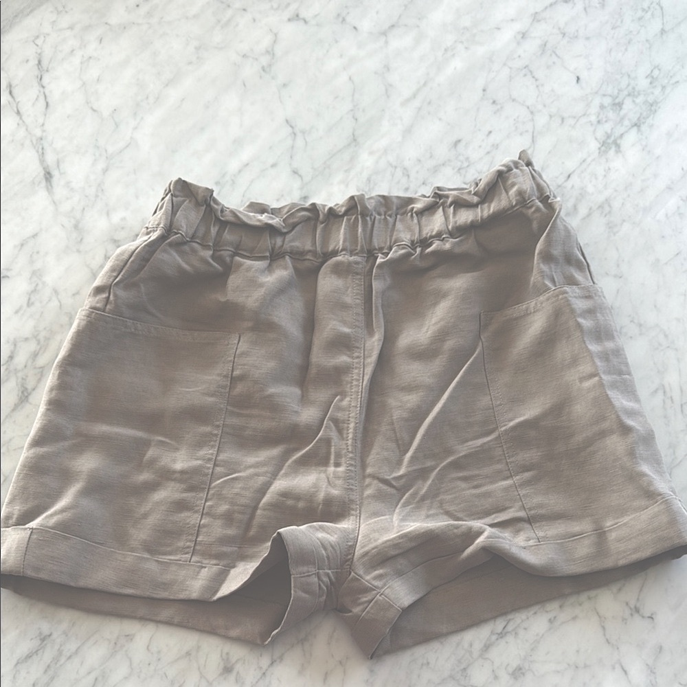 Wilfred Tan Bermuda Shorts Relaxed Fit Elastic Waist
